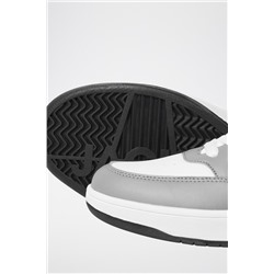 Zapatillas Gris y blanco