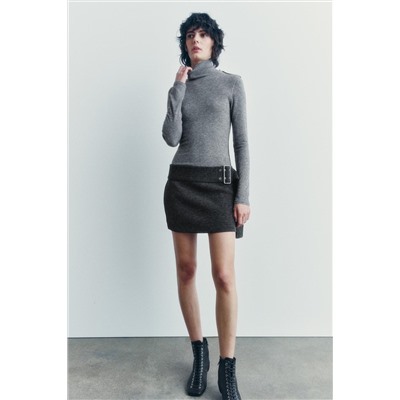 SHORT SKIRT WITH BELT