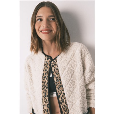 Chaqueta corta reversible animal print