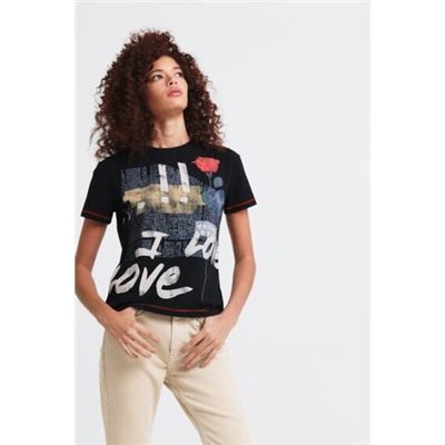 Camiseta Love