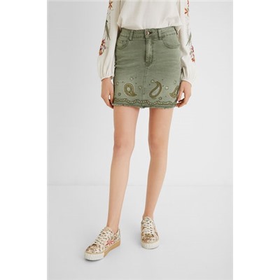 Falda corta vaquera paisley