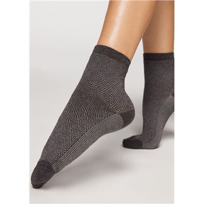 Kurze gemusterte Socken