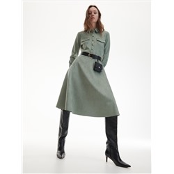 Kleid mit dekorativem Gürtel