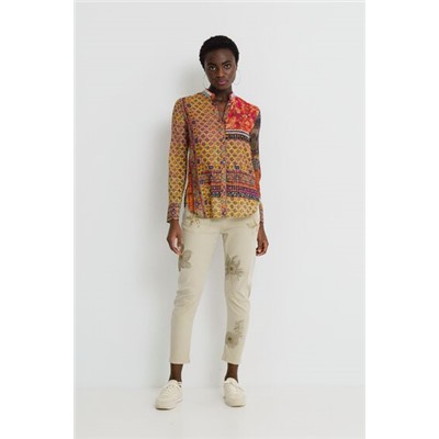 Camisa étnica cuello pico