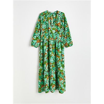 Gemustertes kleid
