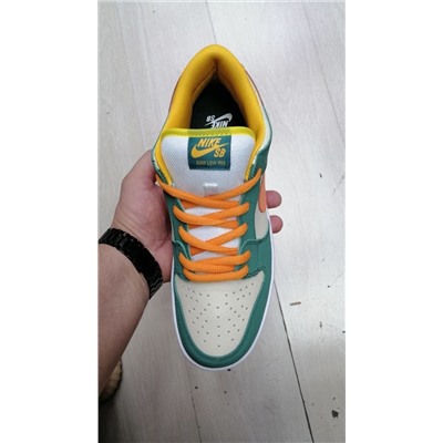 Кроссовки Nike