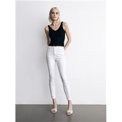 Push-up-Jeans im Slim-Fit