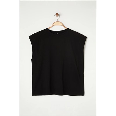 Siyah Regular Fit %100 Pamuk Örme Büyük Beden T-shirt TBBSS25BF00004