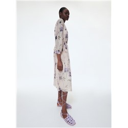 Gemustertes kleid