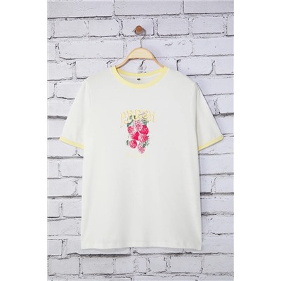 Sarı Boyfriend Fit Basklı Yıkamalı %100 Pamuk Büyük Beden Örme T-Shirt TBBSS25BF00055