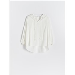 Bluse mit Bindedetail