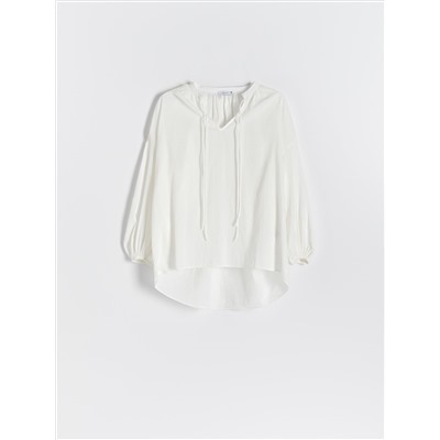 Bluse mit Bindedetail