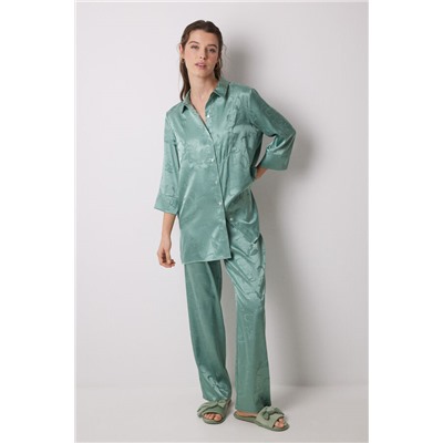 Pijama camisero largo satén jacquard verde