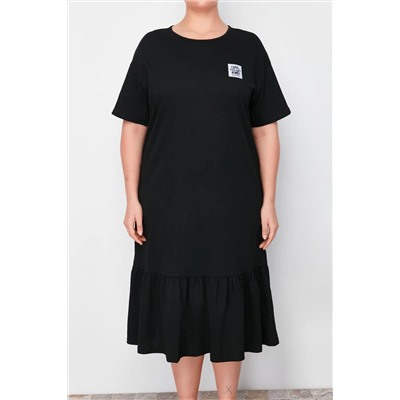 Siyah Eteği Fırfırlı Etiket Detaylı %100 Pamuk Örme Büyük Beden T-shirt Elbise TBBSS24AH00171