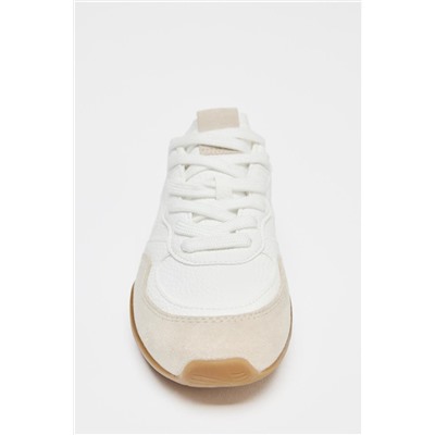 CONTRAST RUNNING TRAINERS
