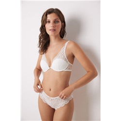 Braga brasileña ancha encaje blanco