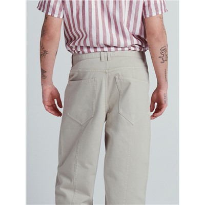 Weit geschnittene Barrel-Leg-Jeans