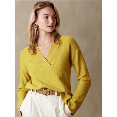 V-NECK SWEATER