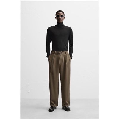 PANTALÓN PLIEGUES CINTURÓN