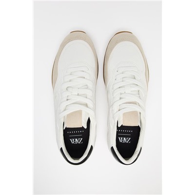 CONTRAST RUNNING TRAINERS