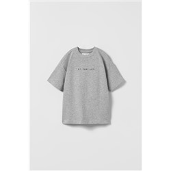 CAMISETA PREMIUM BORDADO TEXTO