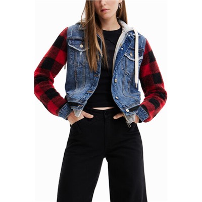 Chaqueta vaquera mangas cuadros