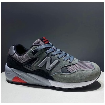 Кроссовки NB