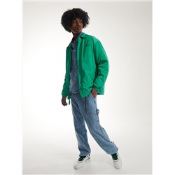 Jacke mit Druckknopfverschluss