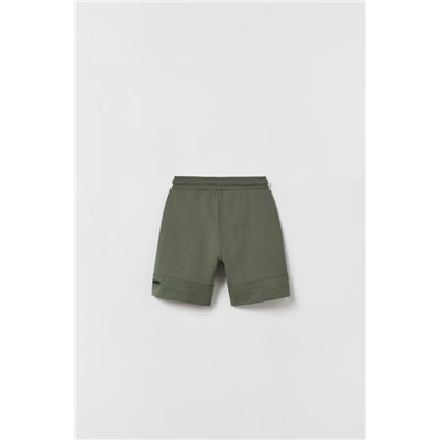 SPORTY BERMUDA SHORTS WITH LABEL