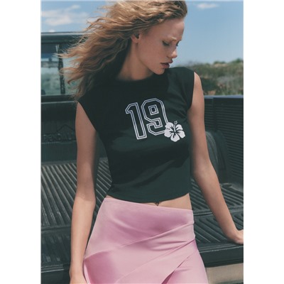 Camiseta crop estampada
