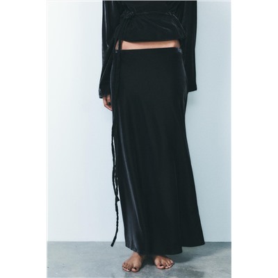VELVET MIDI SKIRT