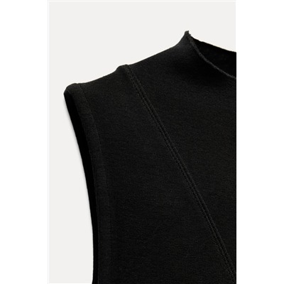 HIGH NECK TOP