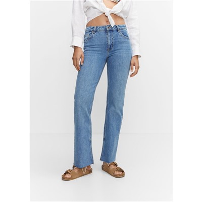 Jeans rectos tiro medio aberturas -  Mujer | MANGO OUTLET España