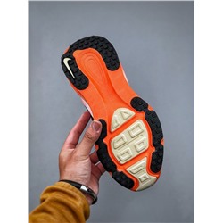 Кроссовки NIK*E Air Zoom Vomero 18