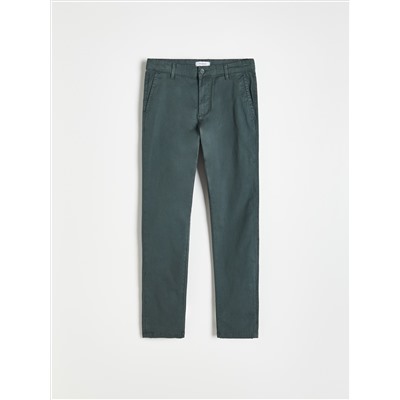 Chinohose mit hohem Baumwollanteil
