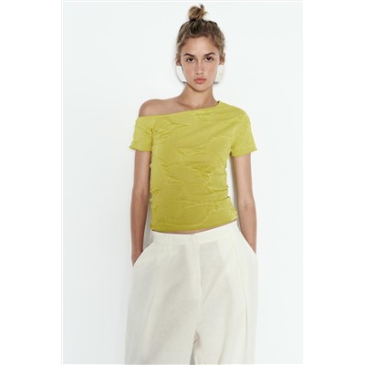 ASYMMETRIC KNIT CROP TOP