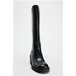 BLOCK HEEL BOOTS