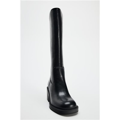 BLOCK HEEL BOOTS