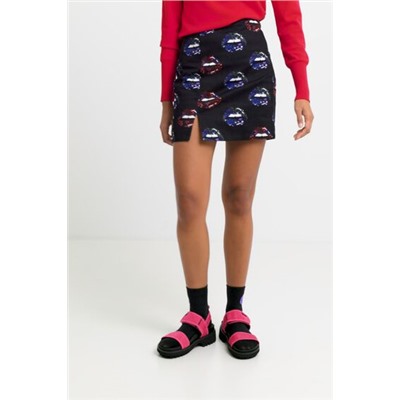 Minifalda slim labios