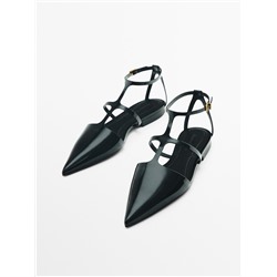 Zapato plano destalonado
