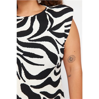 Siyah Zebra Baskılı Mini Örme Büyük Beden Elbise TBBSS24AH00142