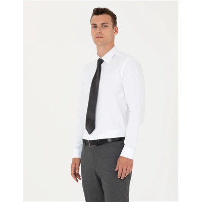 Beyaz Slim Fit Uzun Kollu Basic Gömlek