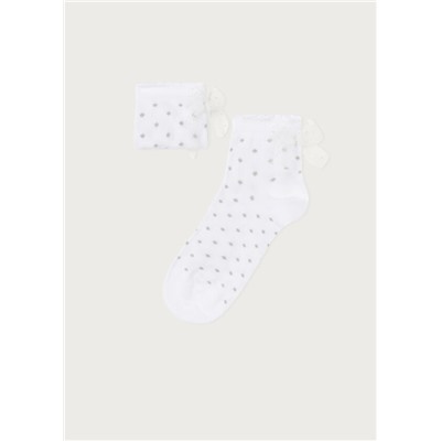 Kurze Socken für Mädchen mit modischem Detail