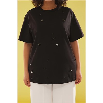 Siyah Bisiklet Yaka Taşlı %100 Pamuk Örme Büyük Beden Tshirt TBBSS25BF00012