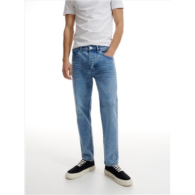 Jeans im Carrot-Fit mit kurzem Bein