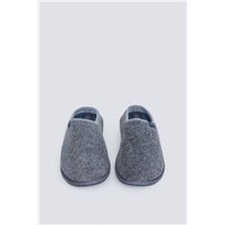 Zapatilla casa destalonada