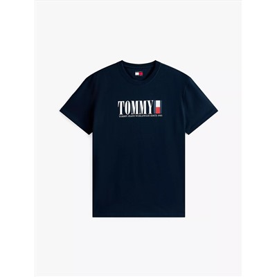 Tommy Jeans Retro Flag Logo T-Shirt
