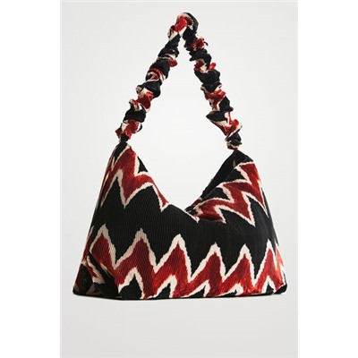 Bolso plisado geométrico