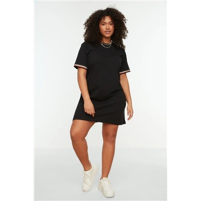 Siyah Bisiklet Yaka %100 Pamuk Kolları Biye Detaylı Örme Büyük Beden T-shirt Elbise TBBSS22EL1591