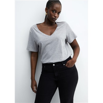 Camiseta algodón cuello pico